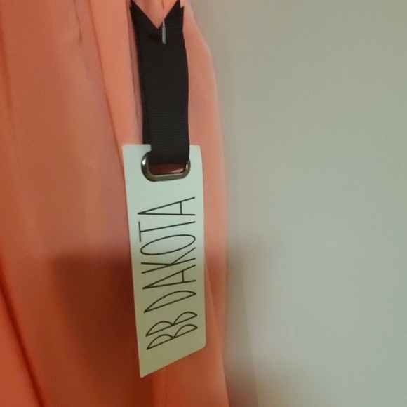 BB Dakota Coral Dress - Picture 4 of 5